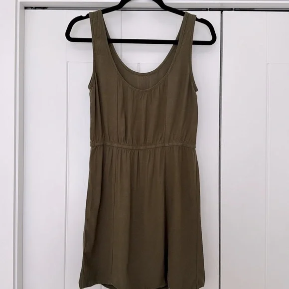 Olive Green Sleeveless Sun Dress - Picture 4 of 6